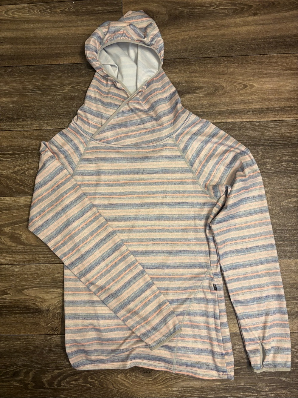 Patagonia Women’s Lightweight Sunshade Hoodie Size S